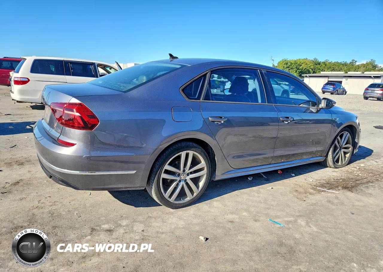 2018 Volkswagen Passat S VIN:1VWAA7A37JC001761 - 3