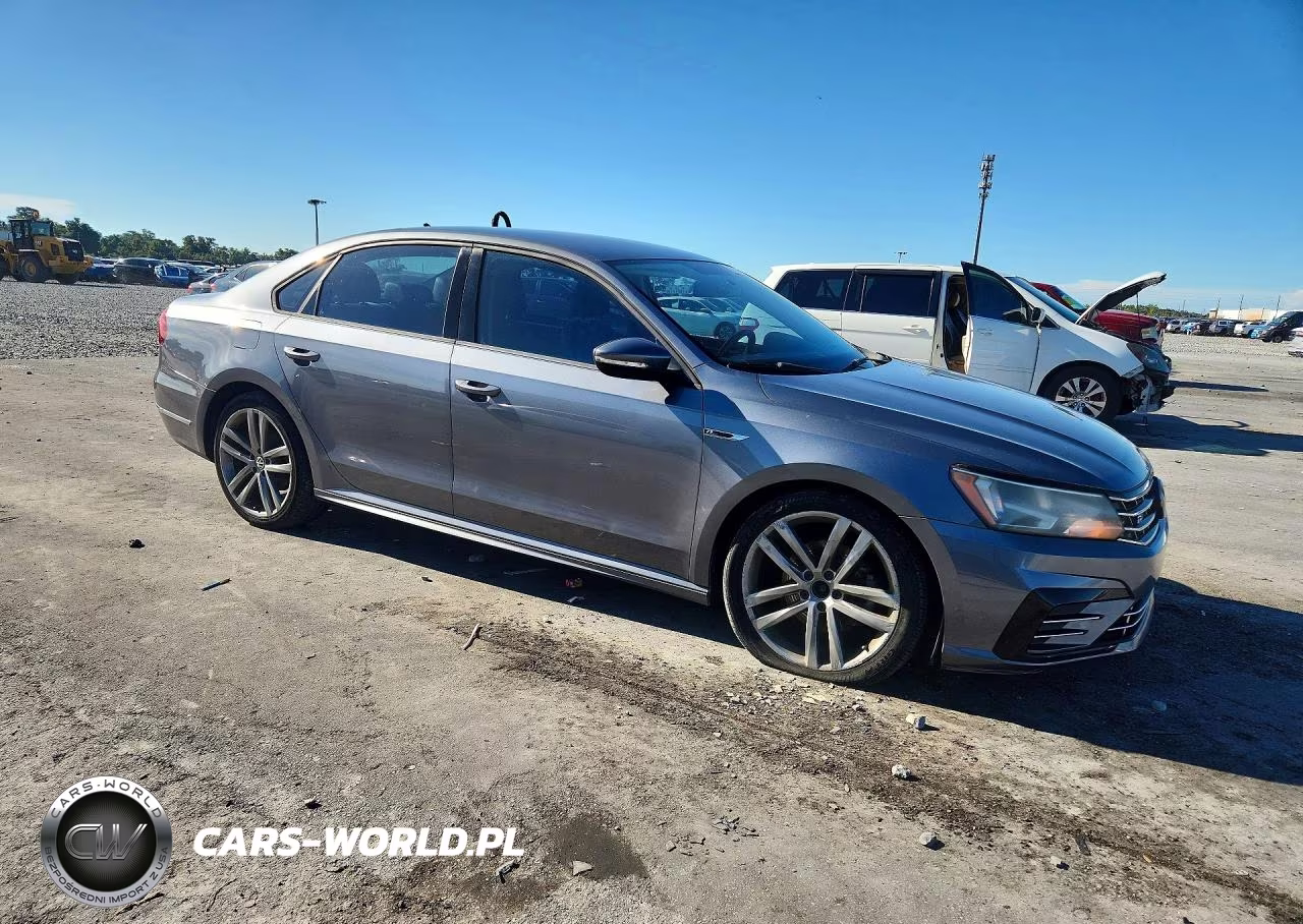 2018 Volkswagen Passat S VIN:1VWAA7A37JC001761 - 4