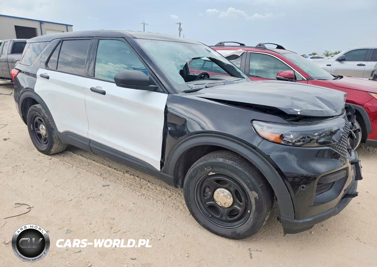 2022 Ford Explorer Police Interceptor VIN:1FM5K8AB7NGC24648 - 4