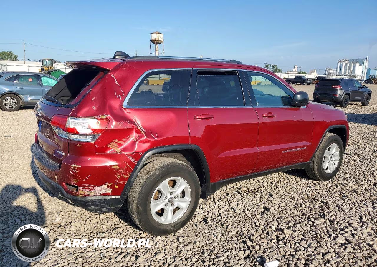 2015 Jeep Grand Cherokee Laredo VIN:1C4RJFAG5FC822397 - 3