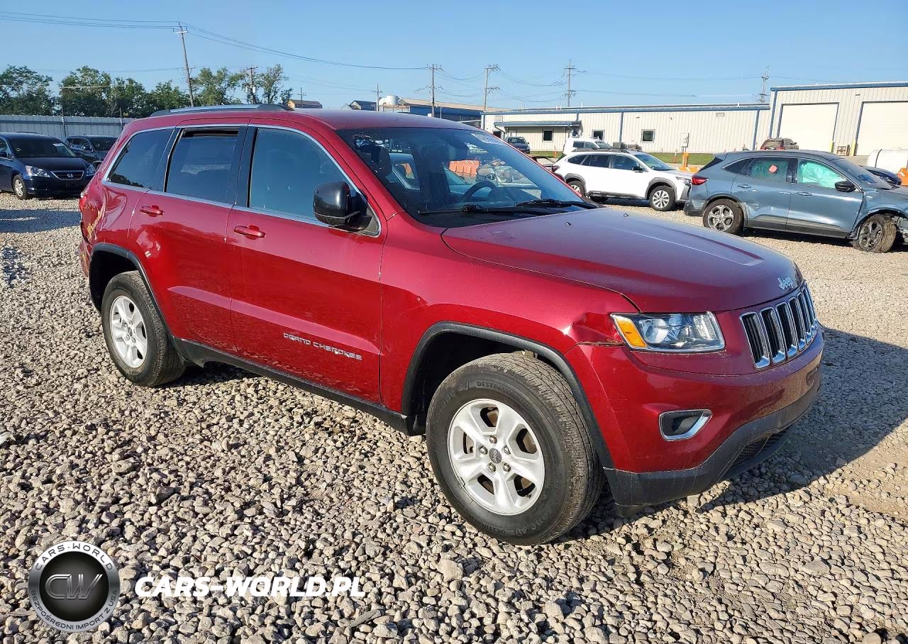 2015 Jeep Grand Cherokee Laredo VIN:1C4RJFAG5FC822397 - 4