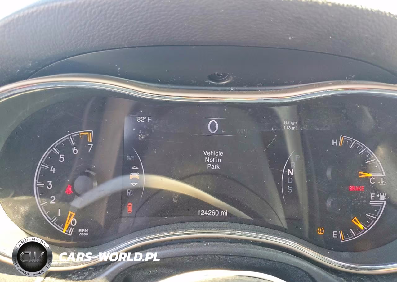 2015 Jeep Grand Cherokee Laredo VIN:1C4RJFAG5FC822397 - 9