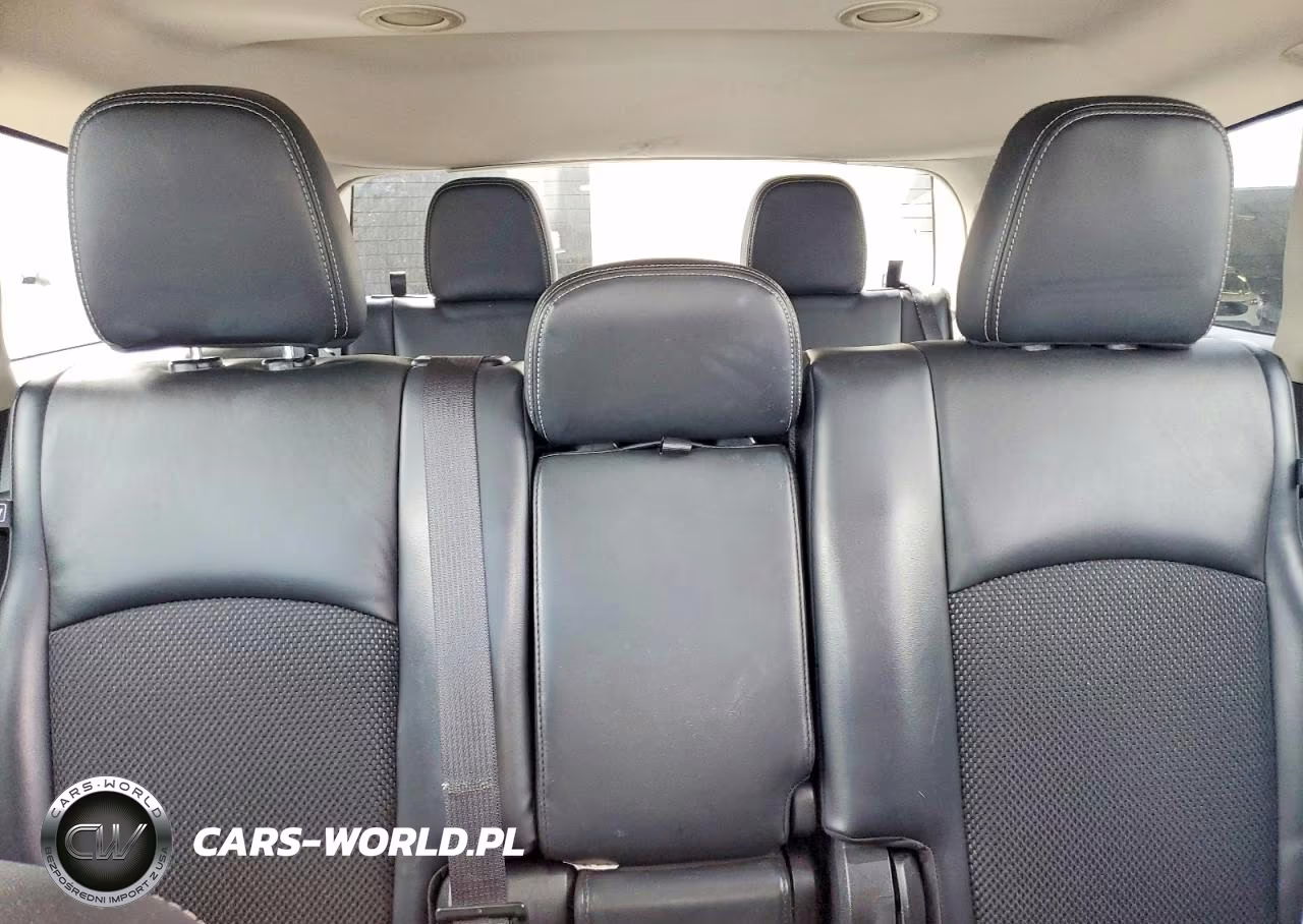 2019 Dodge Journey Crossroad VIN:3C4PDCGG9KT680431 - 10