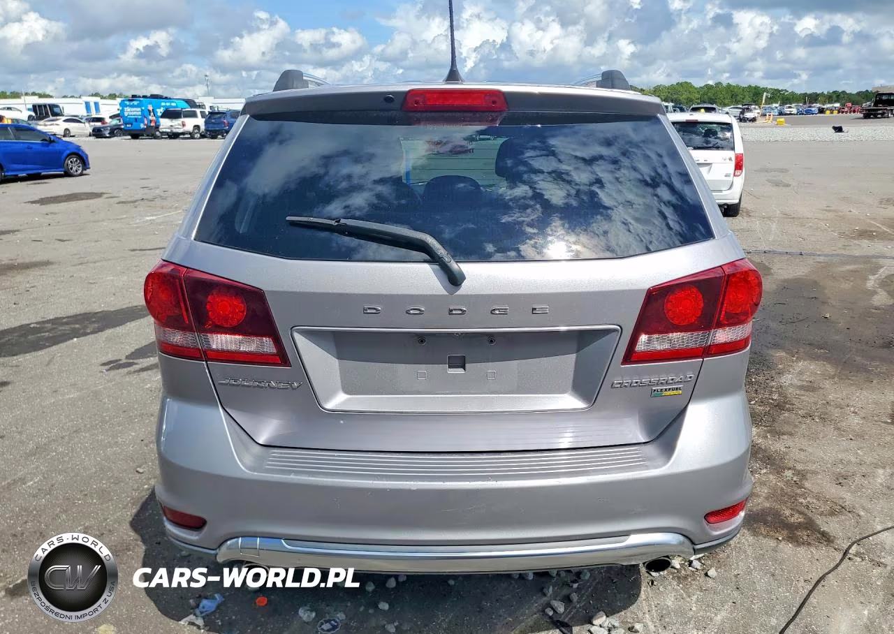 2019 Dodge Journey Crossroad VIN:3C4PDCGG9KT680431 - 6