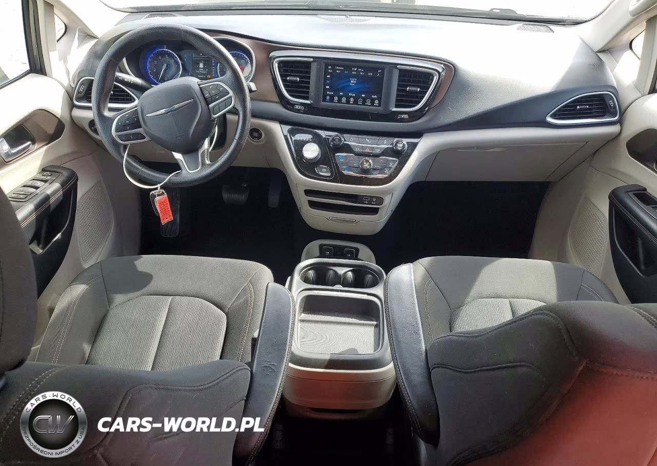 2019 Chrysler Pacifica Touring Plus VIN:2C4RC1FG3KR667498 - 8