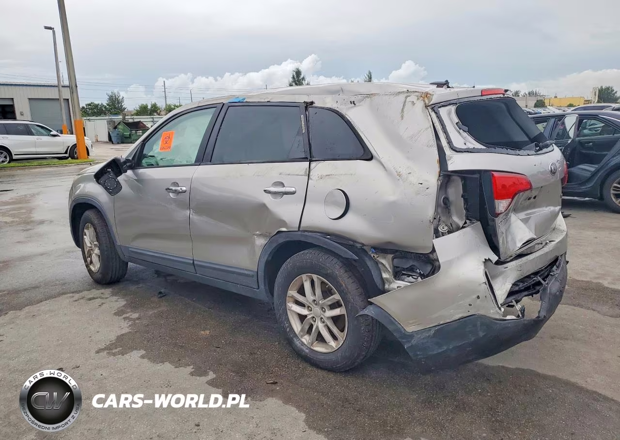 2014 Kia Sorento Lx VIN:5XYKT3A67EG529600 - 2