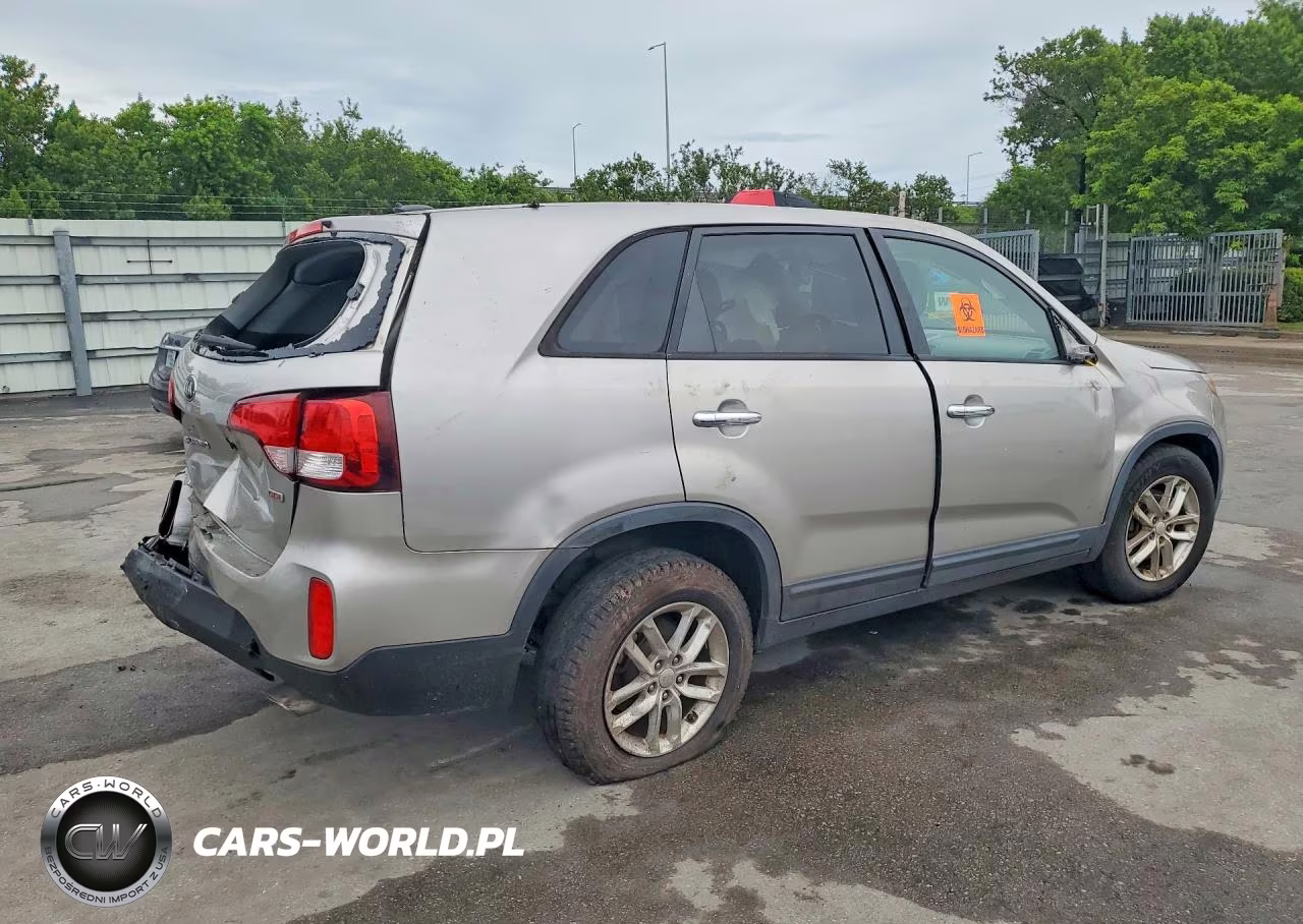 2014 Kia Sorento Lx VIN:5XYKT3A67EG529600 - 3