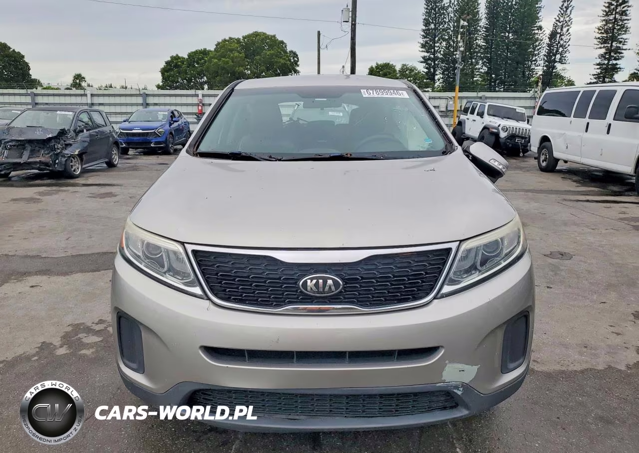 2014 Kia Sorento Lx VIN:5XYKT3A67EG529600 - 5