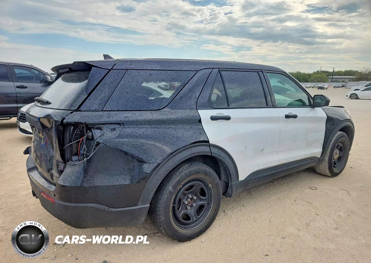 2024 Ford Explorer Police Interceptor VIN:1FM5K8AB1RGA68399 - 3