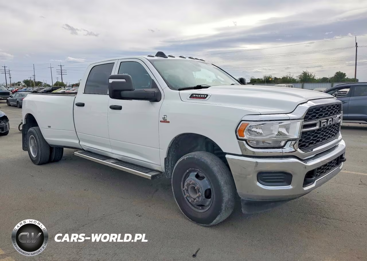 2023 Ram 3500 Tradesman VIN:3C63RRGL7PG552275 - 4