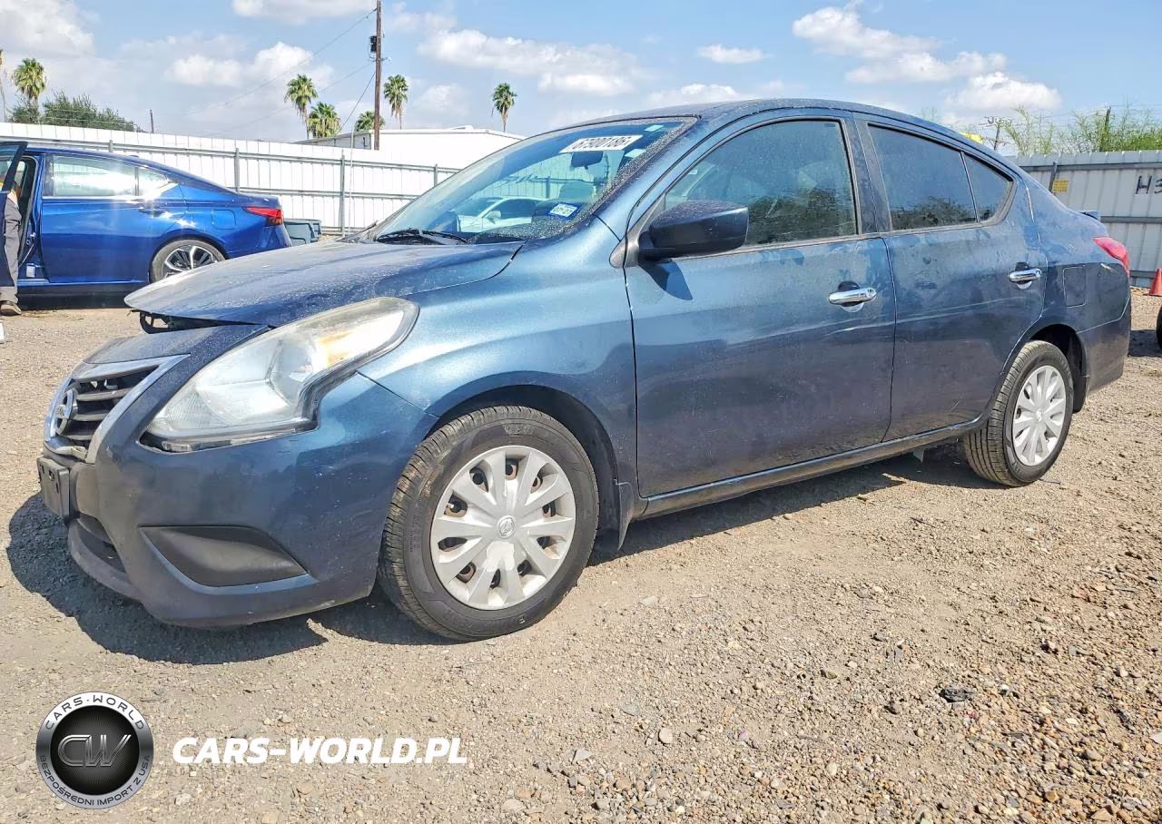 2015 Nissan Versa 1.6 Sv