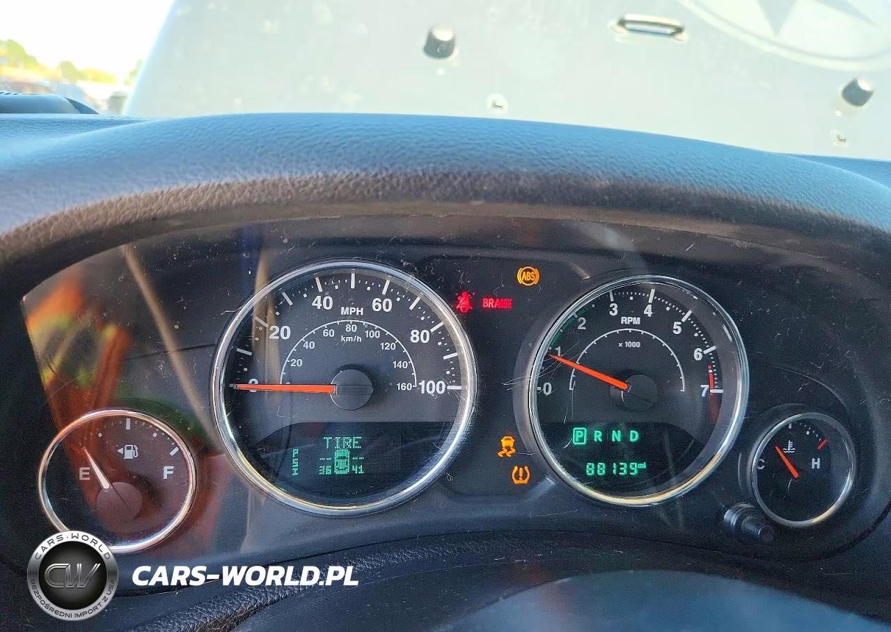 2018 Jeep Wrangler Unlimited Sport VIN:1C4BJWDG4JL868874 - 9