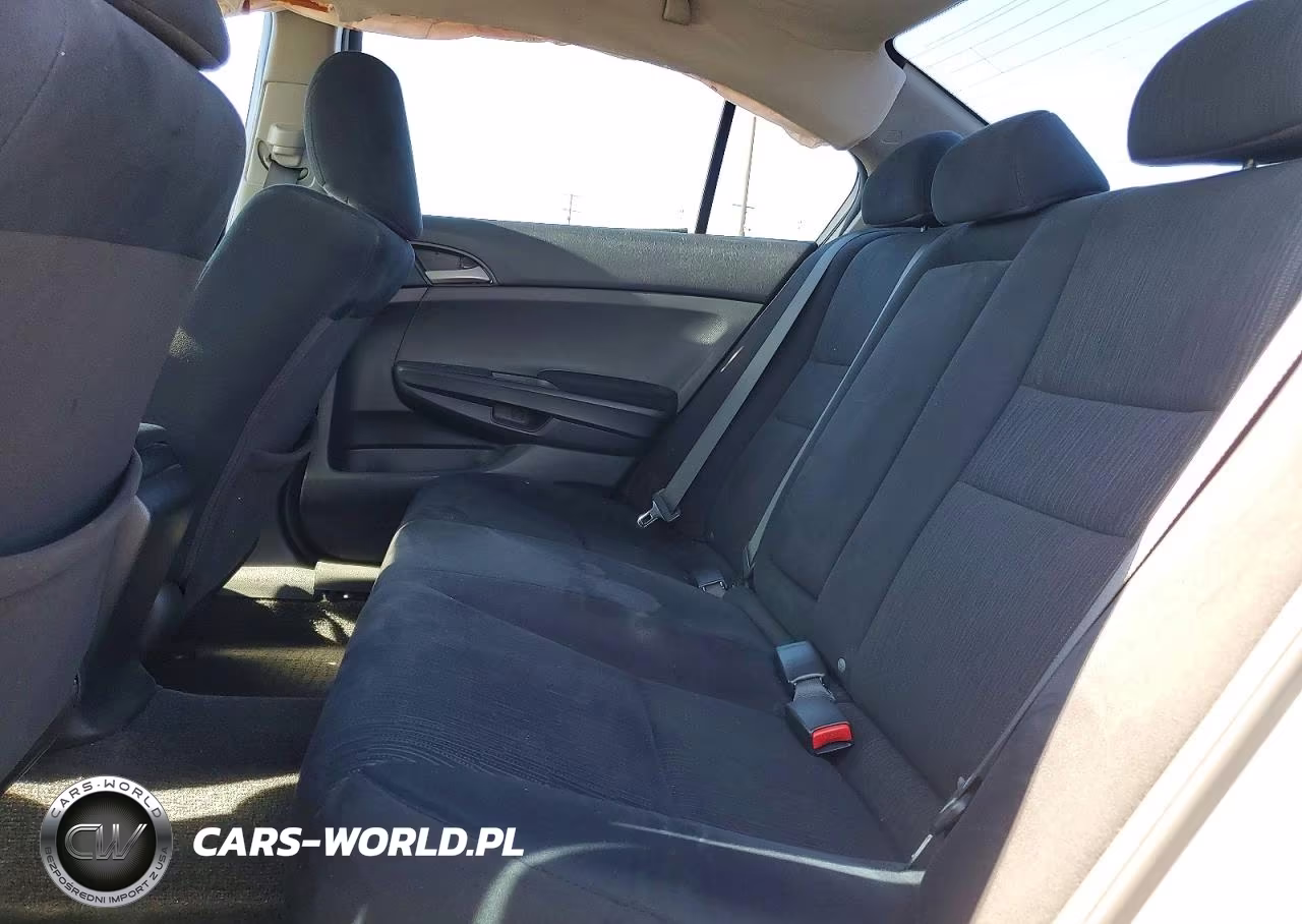 2011 Honda Accord Lx VIN:1HGCP2F3XBA013679 - 10