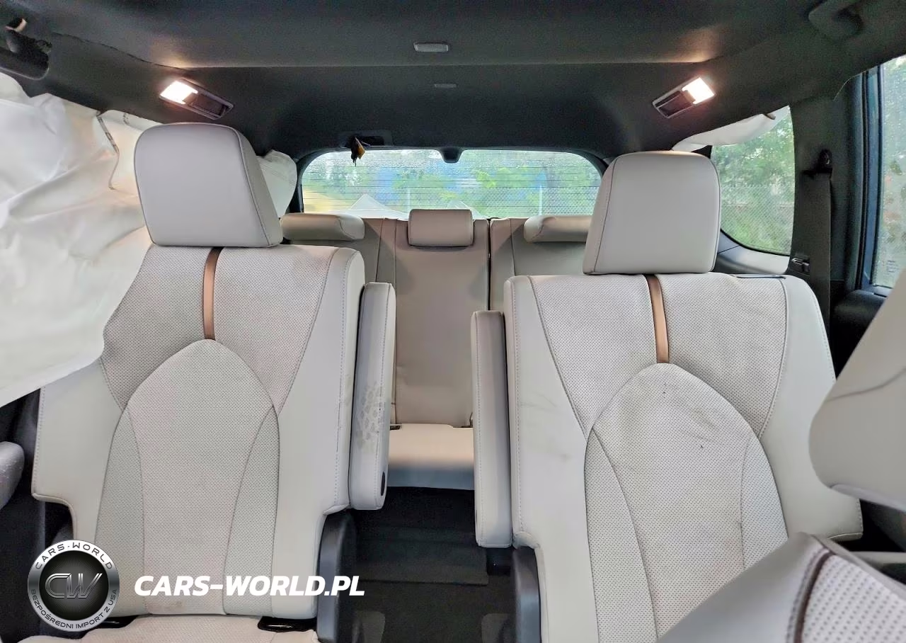 2026 Toyota Grand Highlander Limited VIN:5TDADAB5XTS028199 - 10