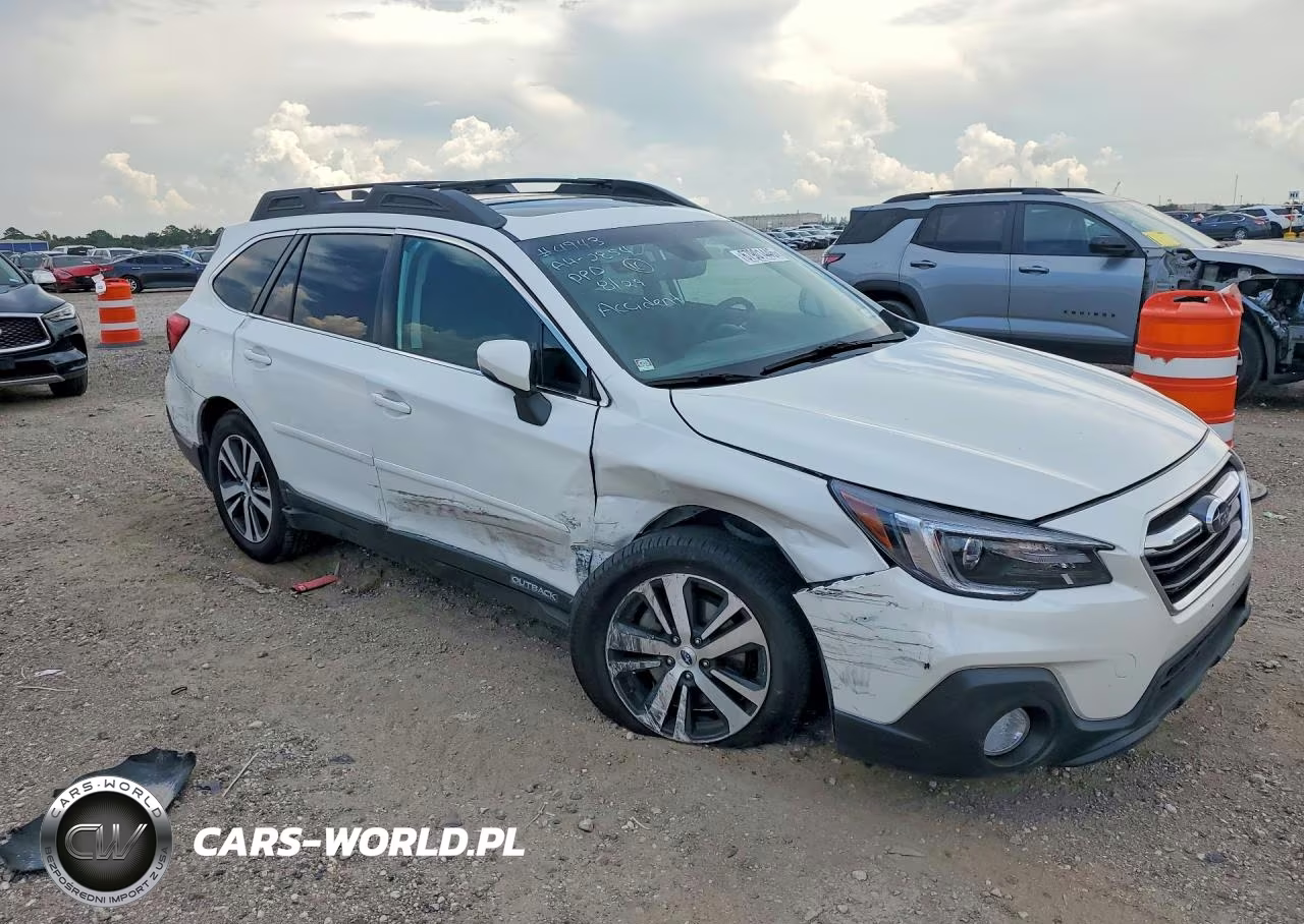 2018 Subaru Outback 2.5I Limited VIN:4S4BSANC7J3352600 - 4