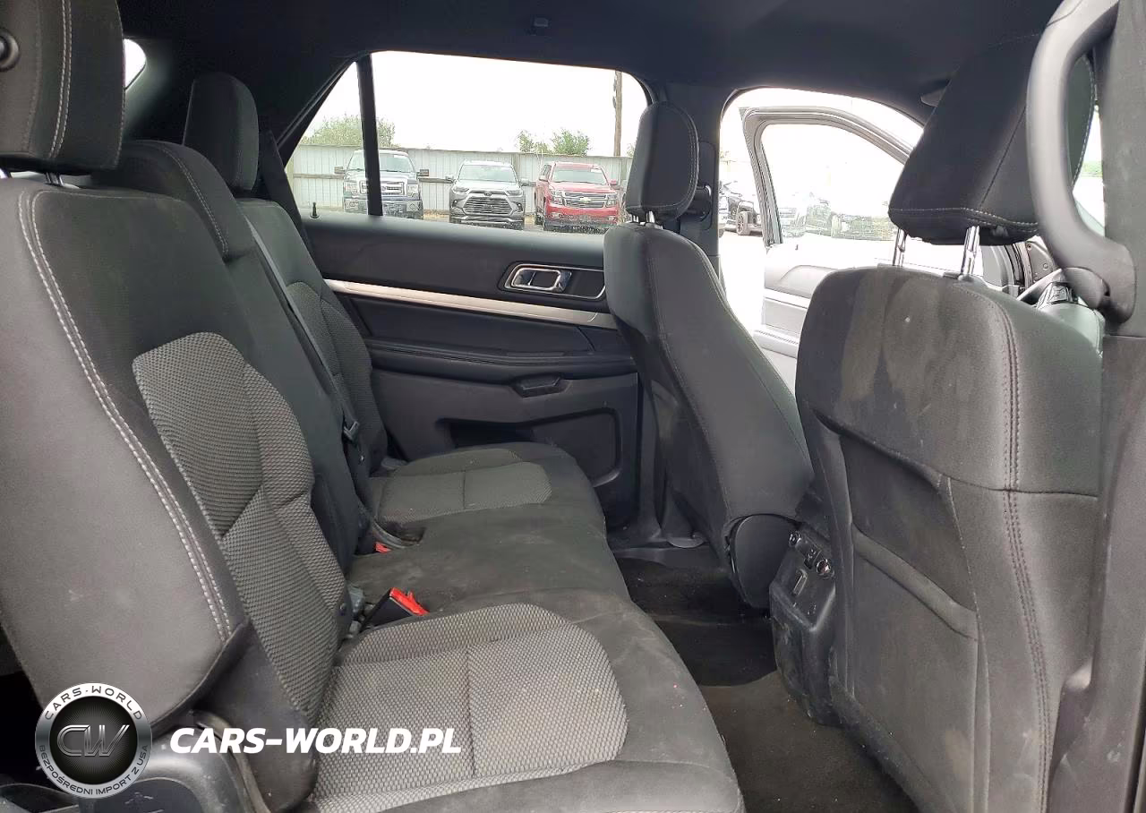 2018 Ford Explorer Xlt VIN:1FM5K8D86JGB57504 - 11
