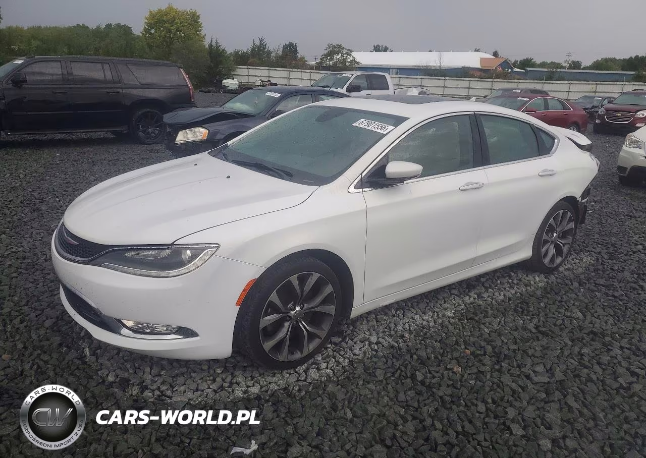 2015 Chrysler 200 C VIN:1C3CCCCB6FN640958 - 1