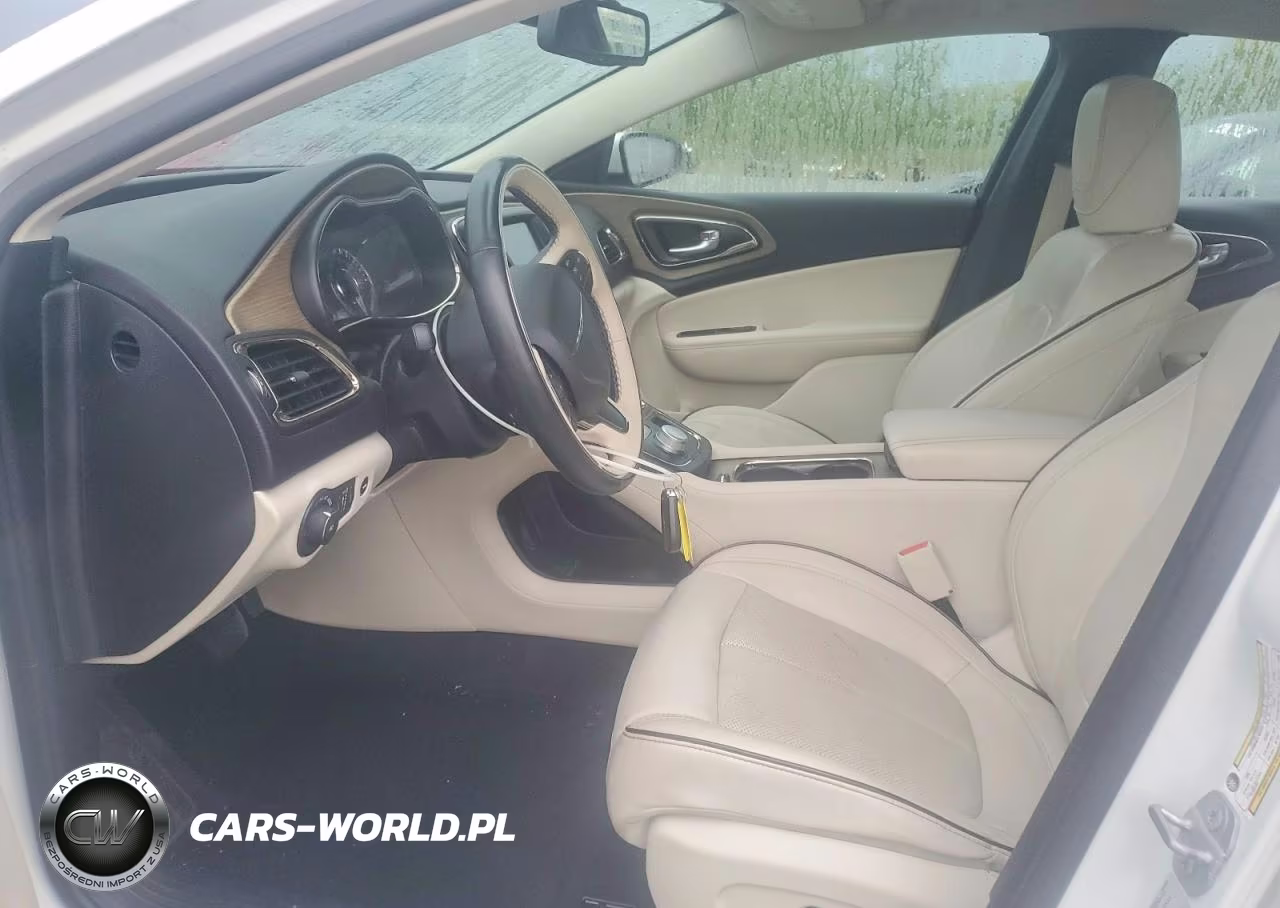 2015 Chrysler 200 C VIN:1C3CCCCB6FN640958 - 7