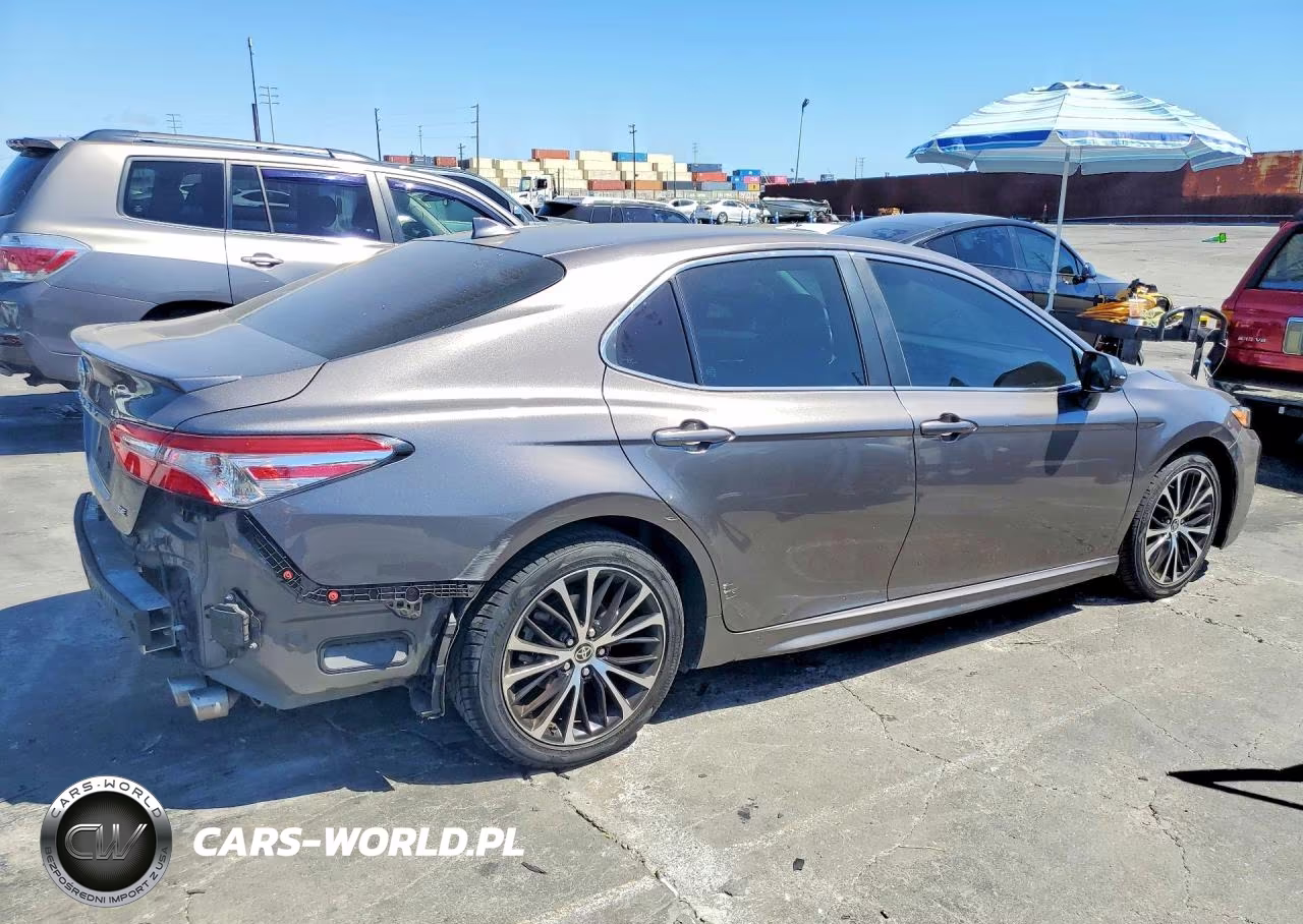 2020 Toyota Camry Se VIN:4T1M11AK7LU398806 - 3