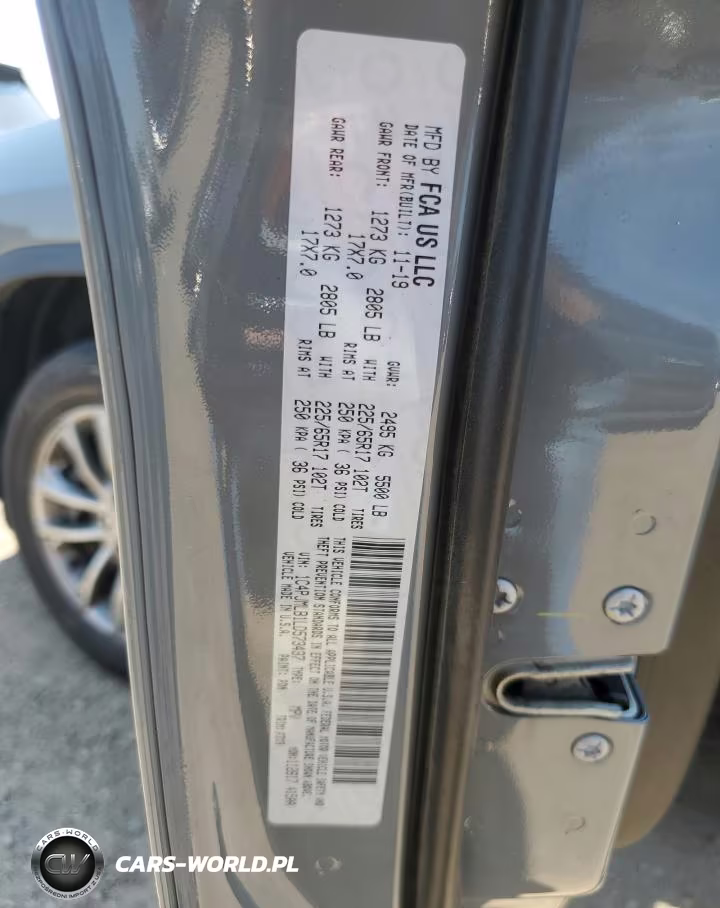 2020 Jeep Cherokee Latitude Plus VIN:1C4PJMLB1LD573437 - 13