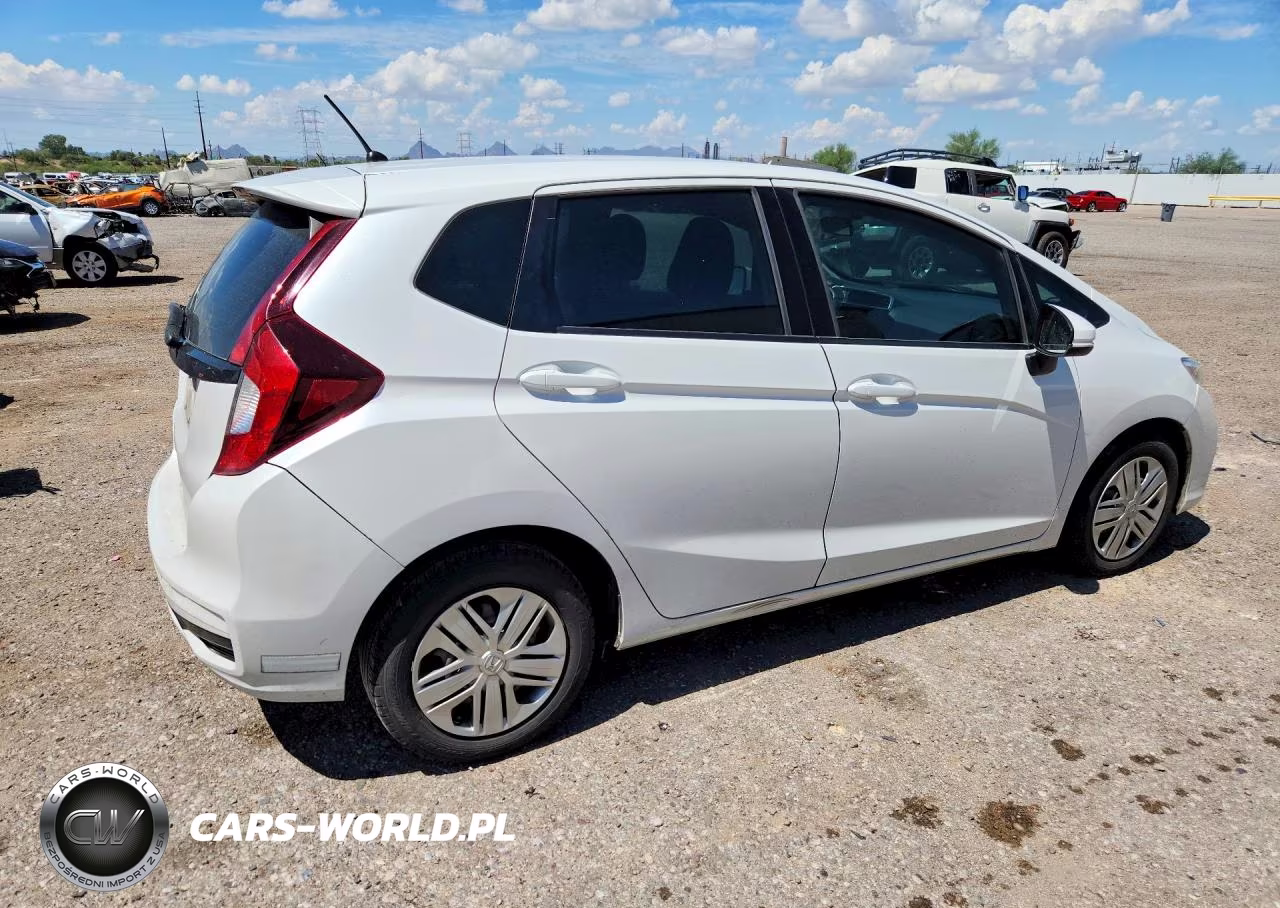 2019 Honda Fit Lx VIN:3HGGK5H49KM737292 - 3