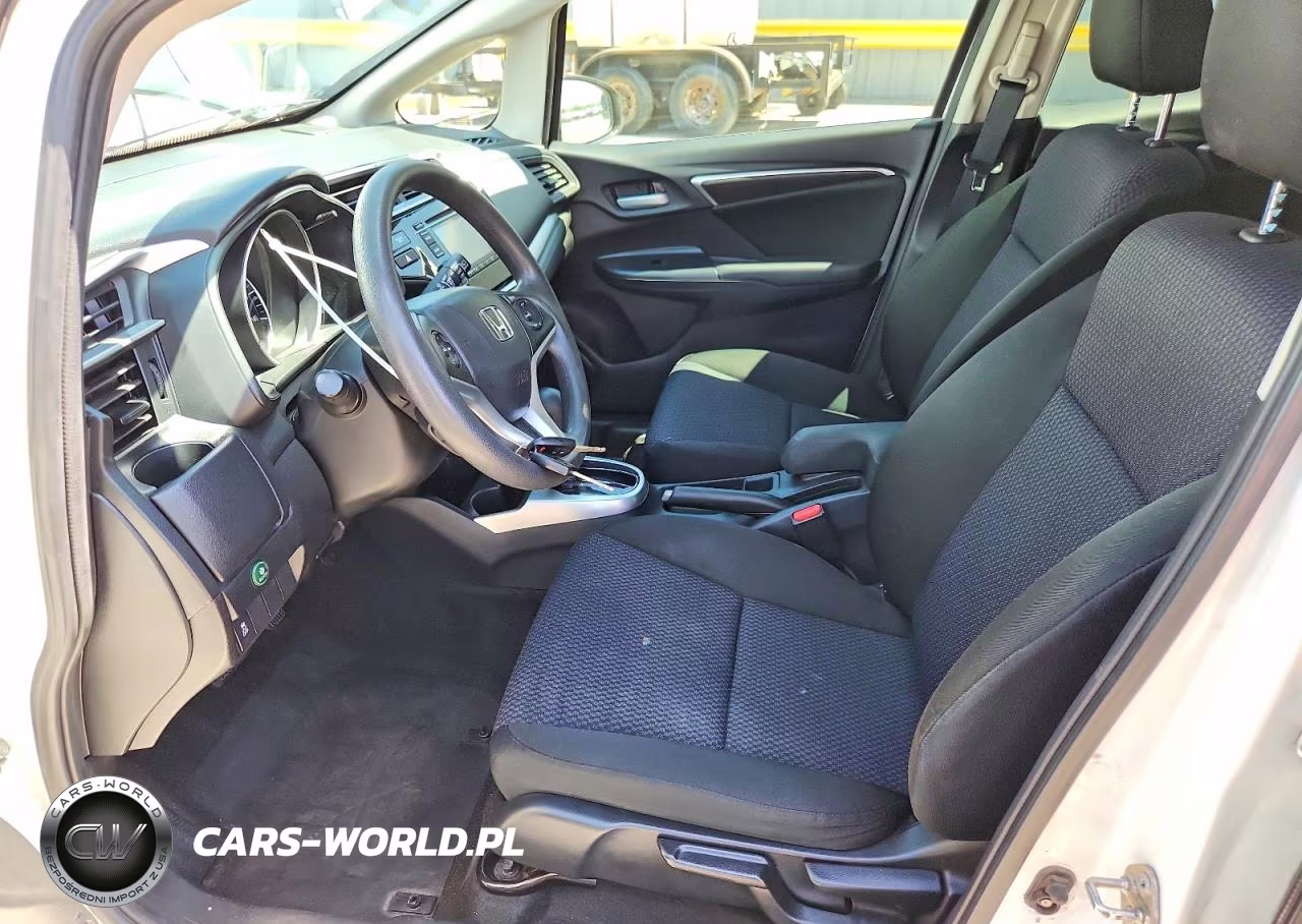 2019 Honda Fit Lx VIN:3HGGK5H49KM737292 - 7