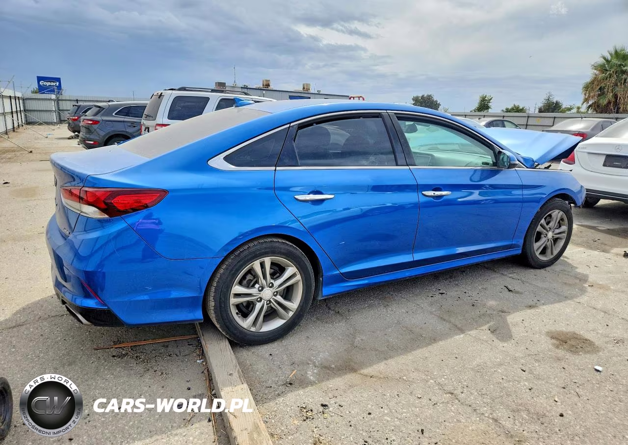 2018 Hyundai Sonata Limited VIN:5NPE34AF4JH654849 - 3