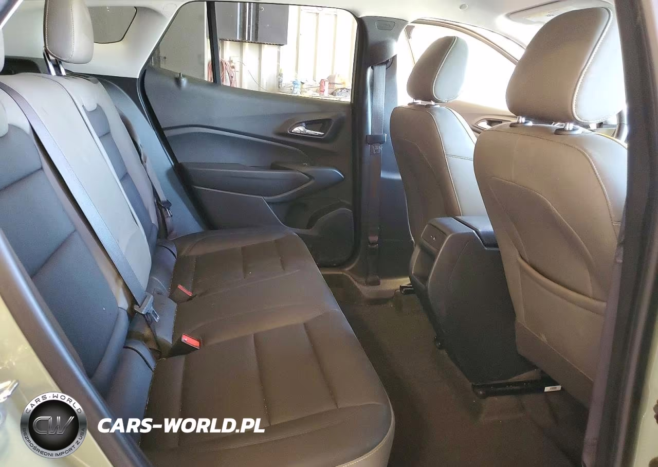 2025 Chevrolet Trax Activ VIN:KL77LKEP7SC047399 - 11