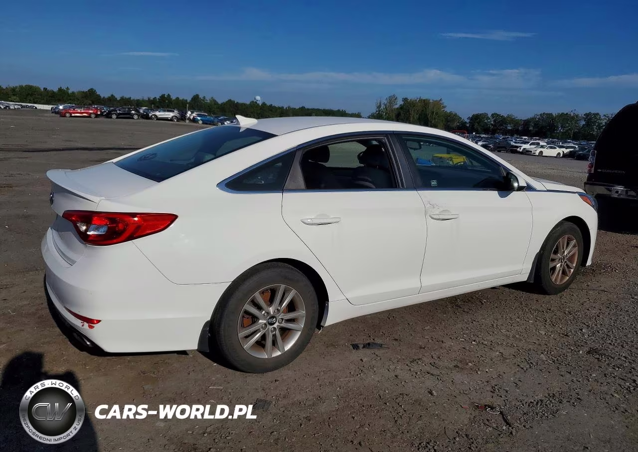 2016 Hyundai Sonata Se VIN:5NPE24AF9GH326774 - 3