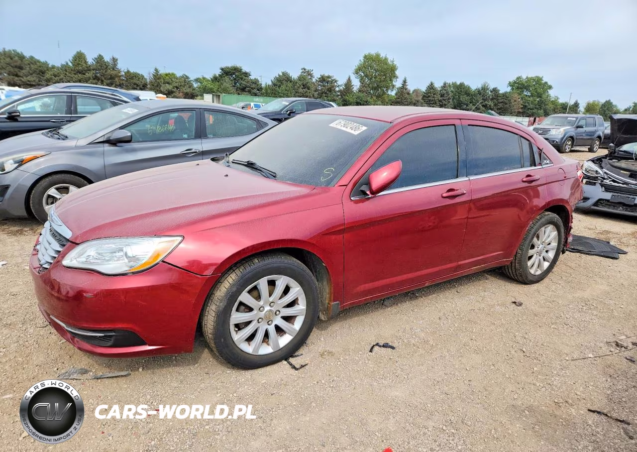 2013 Chrysler 200 Touring – zdjęcie 1 z 12