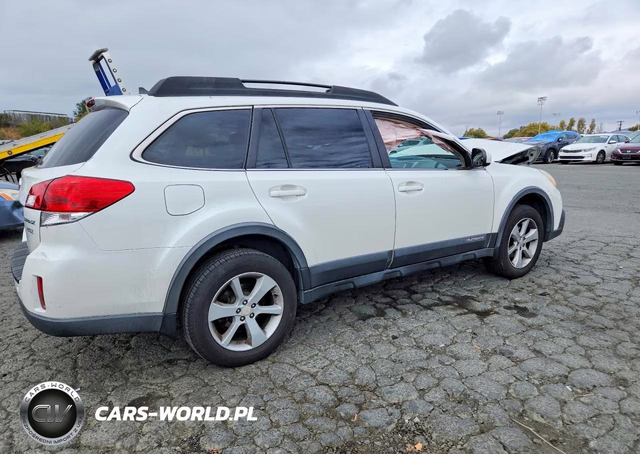 2014 Subaru Outback 2.5I Premium VIN:4S4BRBCC6E3237352 - 3