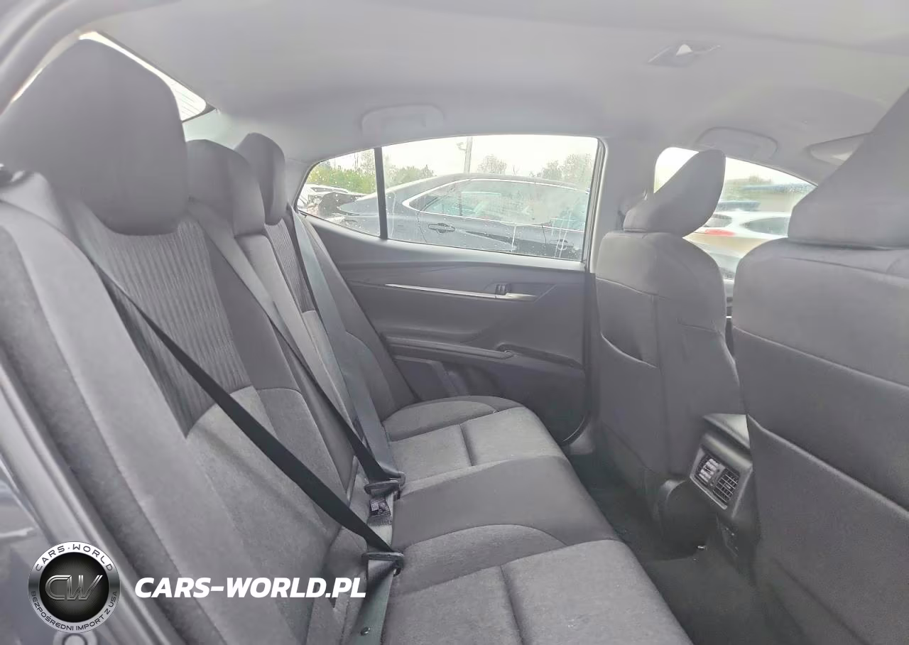 2025 Toyota Camry Le VIN:4T1DBADK8SU509063 - 10