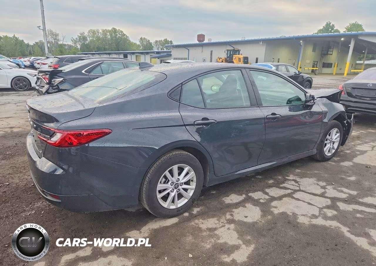 2025 Toyota Camry Le VIN:4T1DBADK8SU509063 - 3