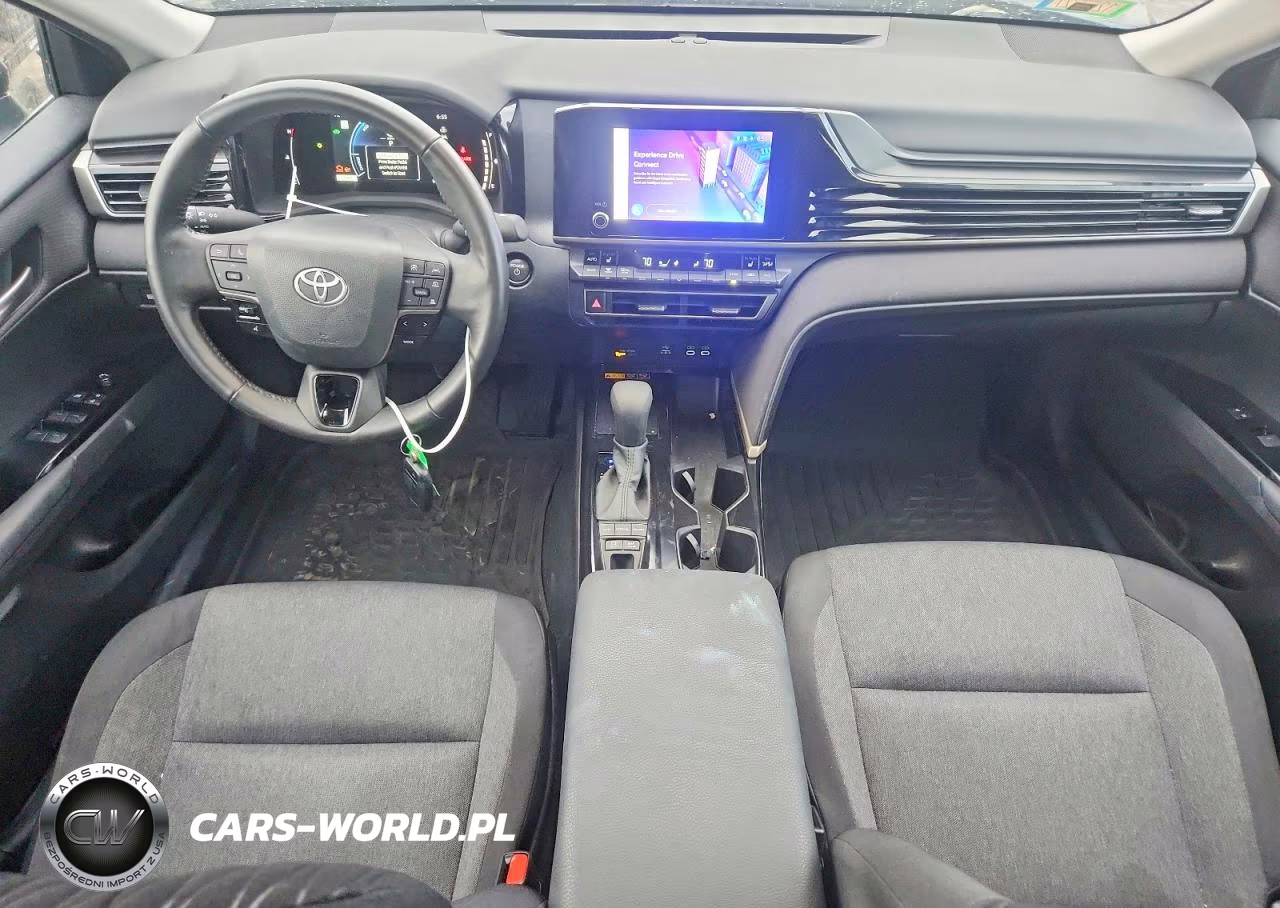 2025 Toyota Camry Le VIN:4T1DBADK8SU509063 - 8