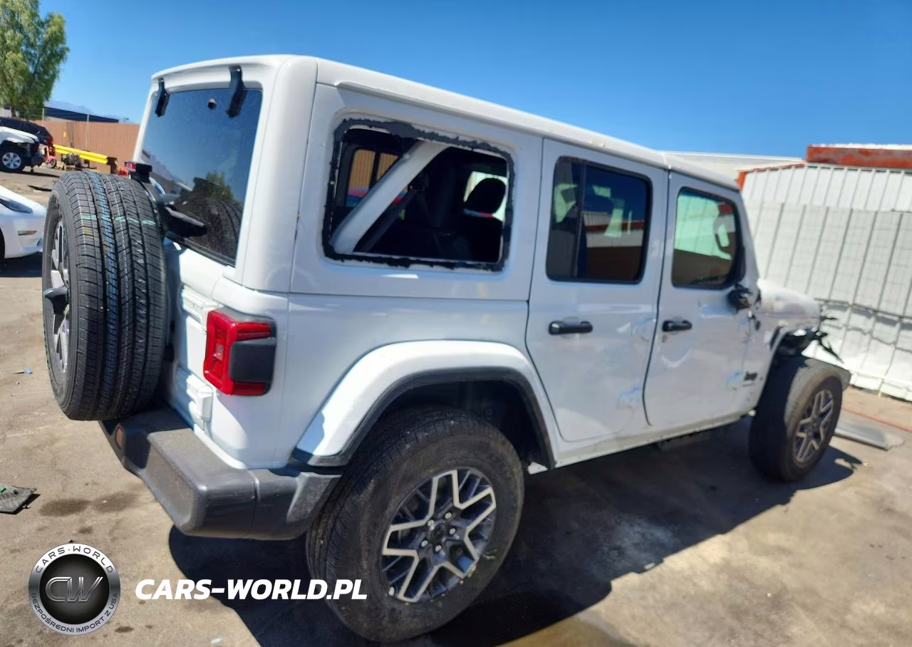 2026 Jeep Wrangler Sahara VIN:1C4PJXEN2TW264430 - 3