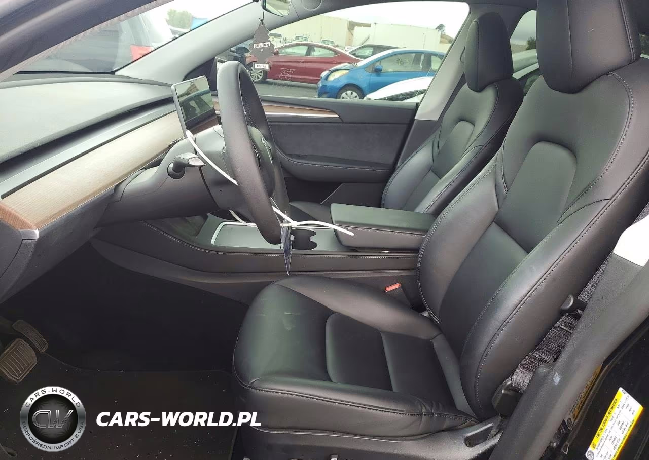 2024 Tesla Model Y VIN:7SAYGAEE2RF184321 - 7