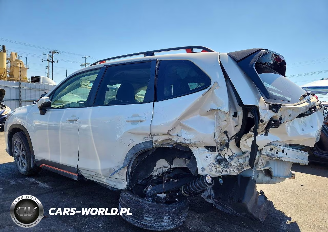 2024 Subaru Forester Sport VIN:JF2SKAGC4RH446919 - 2