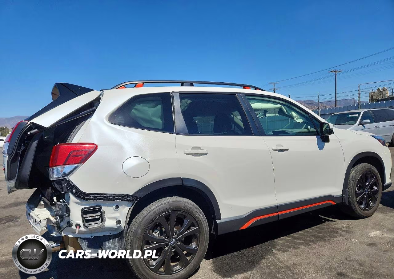 2024 Subaru Forester Sport VIN:JF2SKAGC4RH446919 - 3