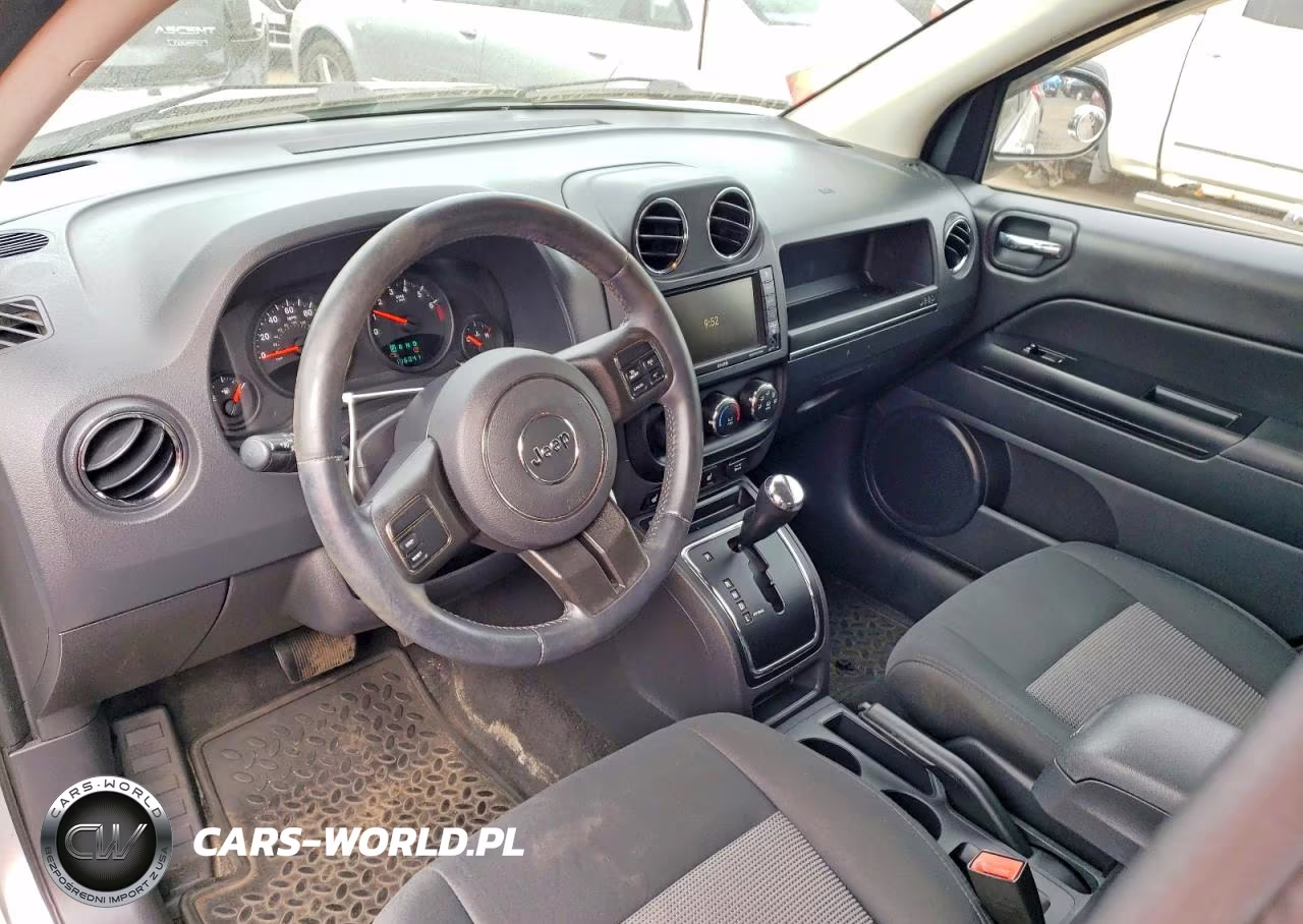 2012 Jeep Compass Latitude VIN:1C4NJDEB8CD621746 - 8
