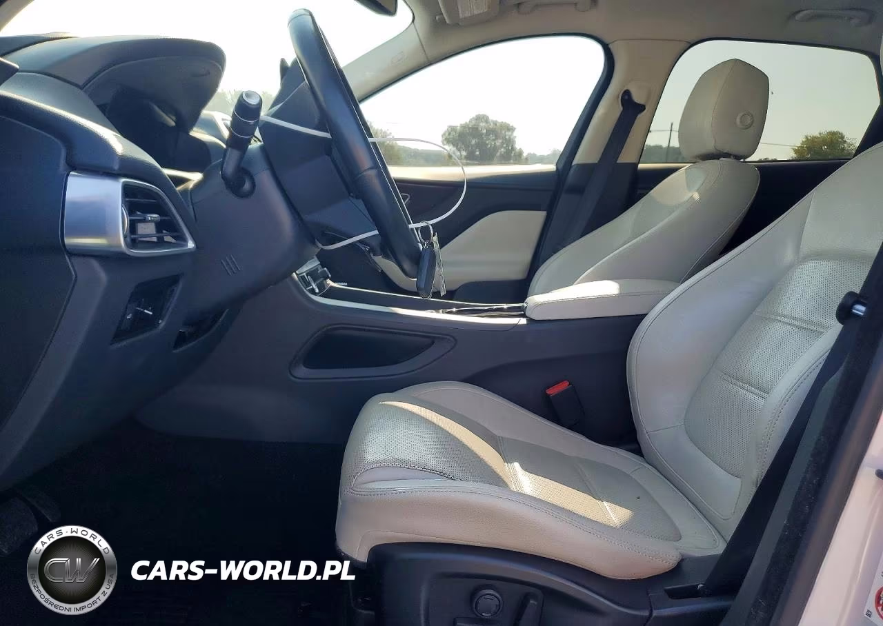 2017 Jaguar F-Pace Prestige VIN:SADCK2BN5HA891084 - 7