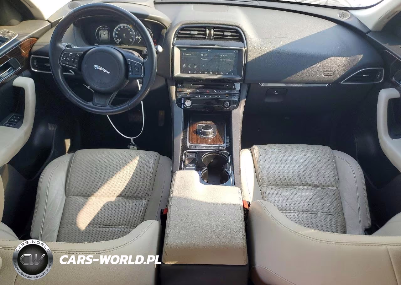 2017 Jaguar F-Pace Prestige VIN:SADCK2BN5HA891084 - 8