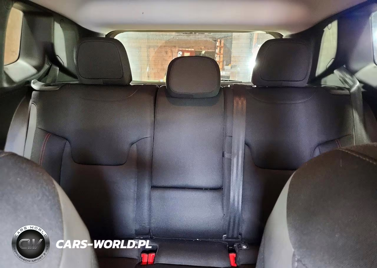 2020 Jeep Renegade Trailhawk VIN:ZACNJBC12LPK97285 - 10