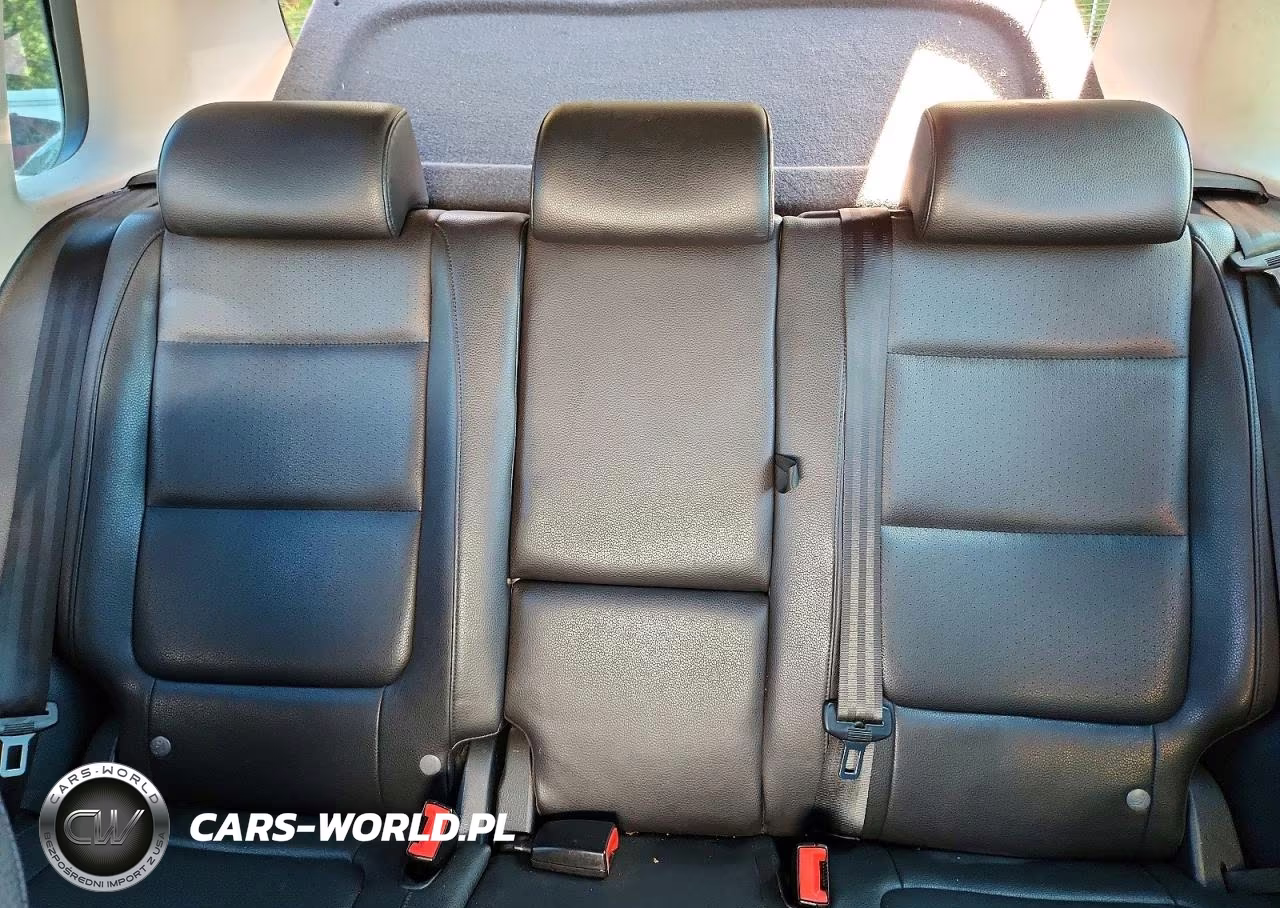 2011 Volkswagen Tiguan S VIN:WVGAV7AX0BW541197 - 10
