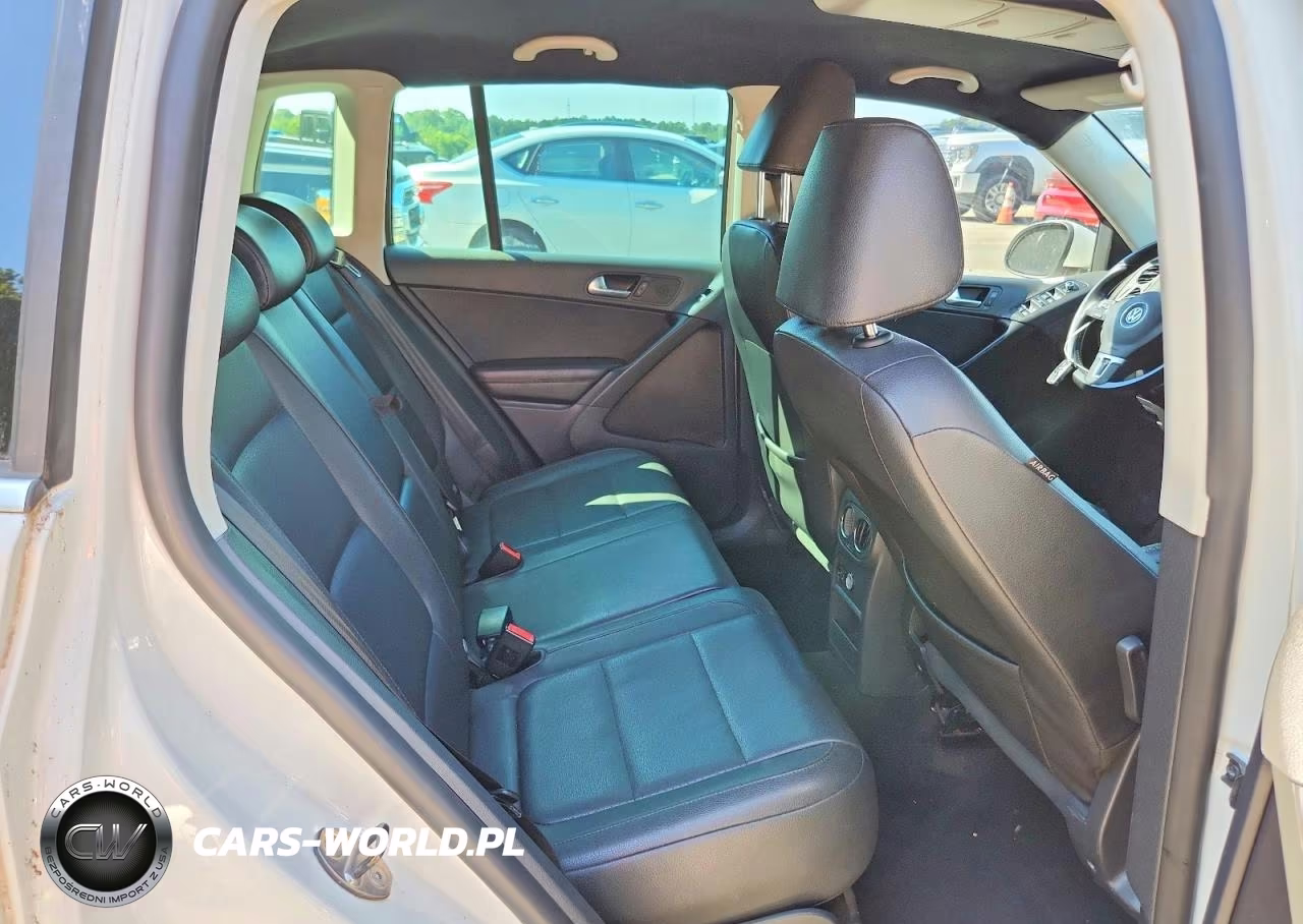 2011 Volkswagen Tiguan S VIN:WVGAV7AX0BW541197 - 11