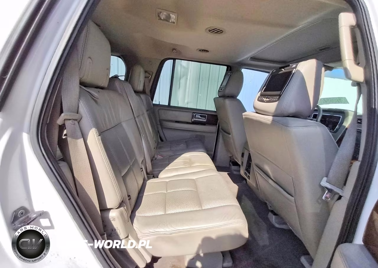 2011 Lincoln Navigator VIN:5LMJJ2H56BEJ04536 - 11