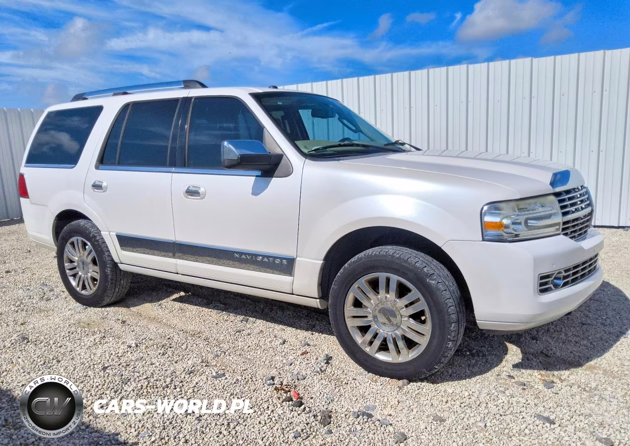 2011 Lincoln Navigator VIN:5LMJJ2H56BEJ04536 - 4