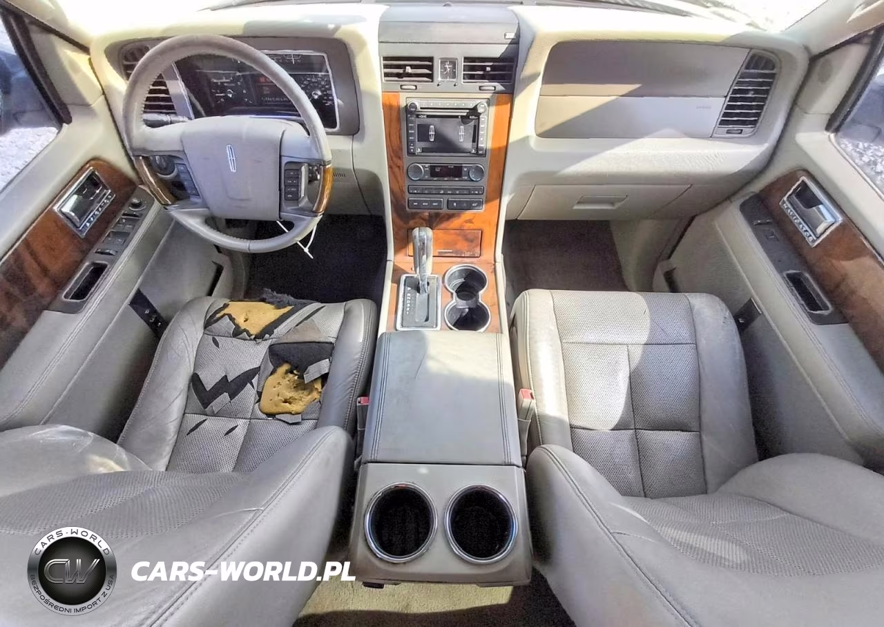 2011 Lincoln Navigator VIN:5LMJJ2H56BEJ04536 - 8