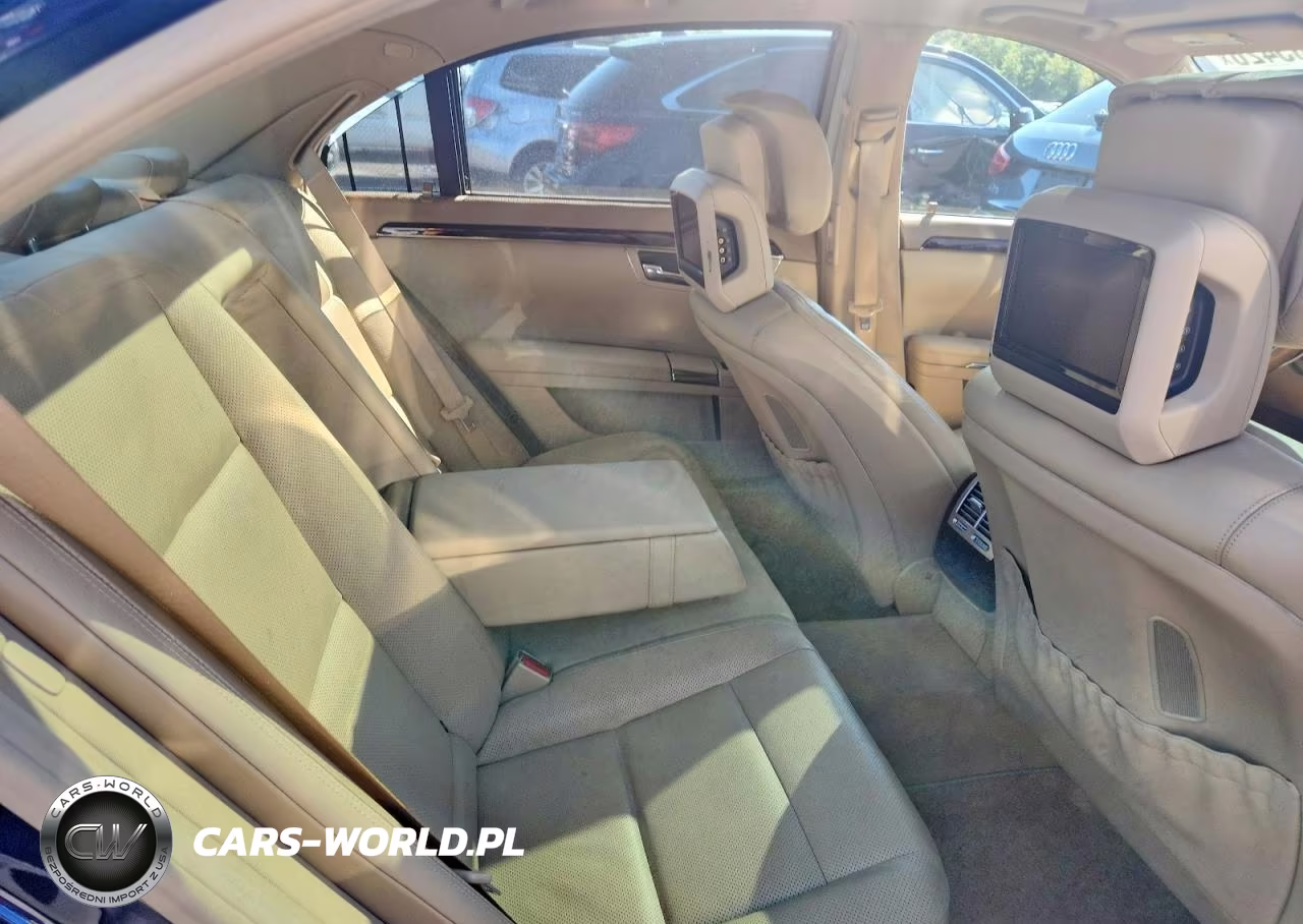 2010 Mercedes-Benz S 550 4Matic VIN:WDDNG8GB7AA333689 - 10