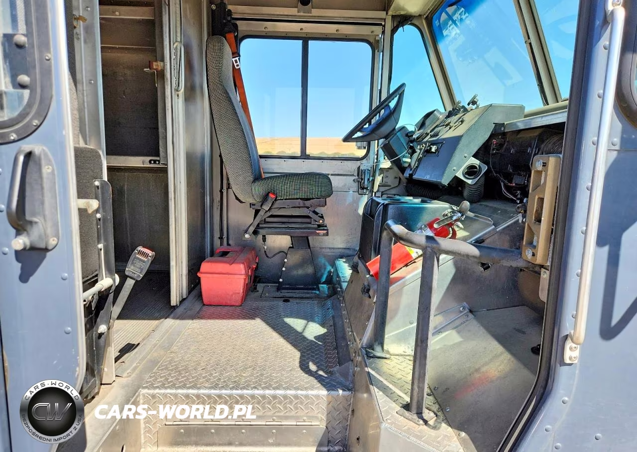 2020 Freightliner Mt45G Chassis Delivery Truck VIN:4UZAC2EA6LCLZ6748 - 11