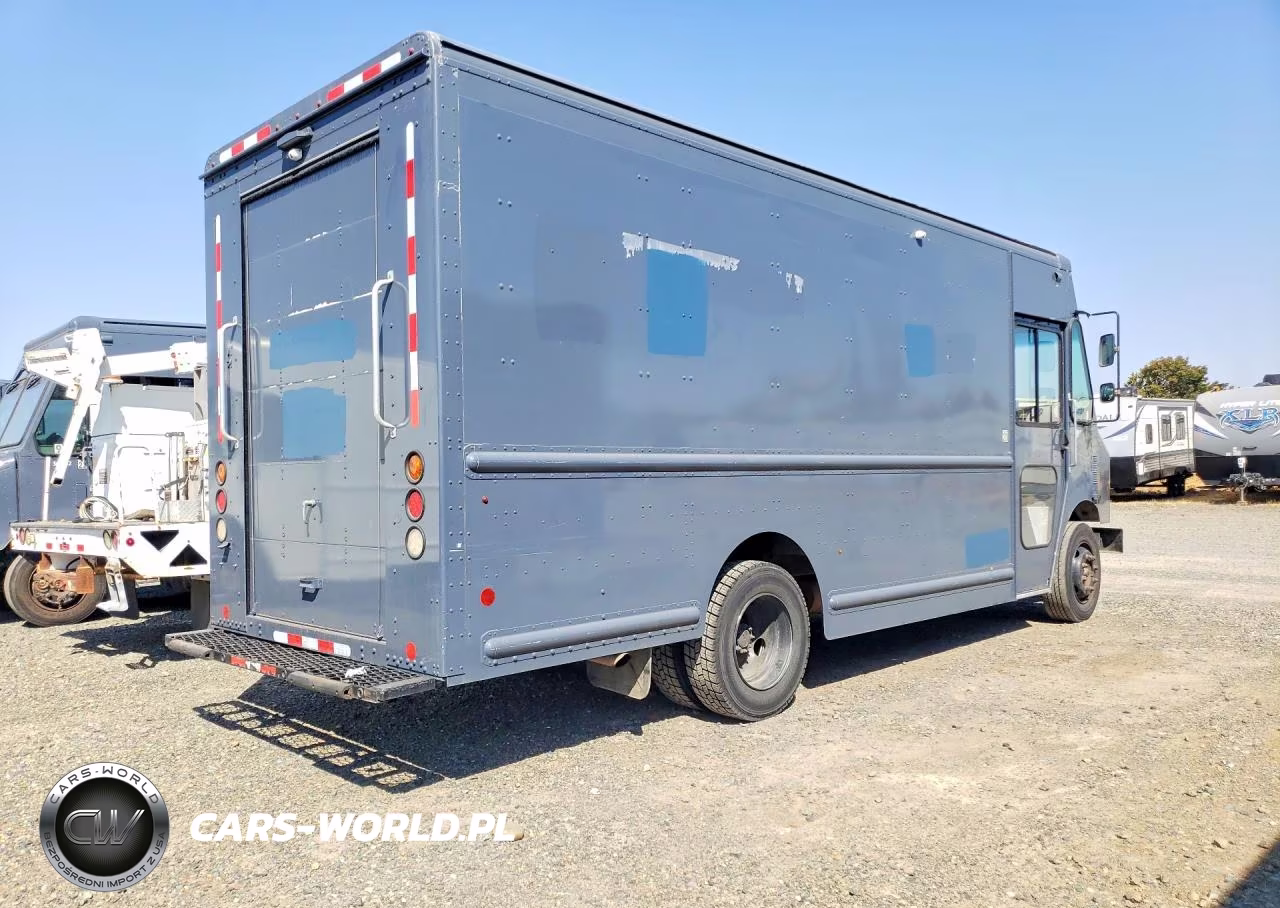 2020 Freightliner Mt45G Chassis Delivery Truck VIN:4UZAC2EA6LCLZ6748 - 3